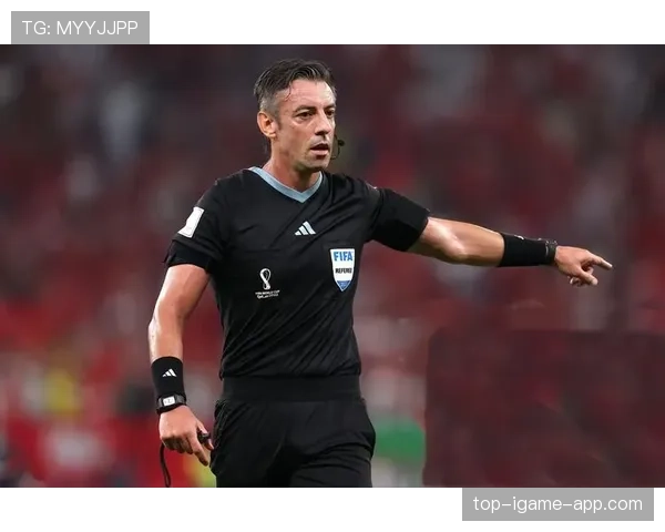 越位旗示意在比赛中含义与助理裁判举旗时机