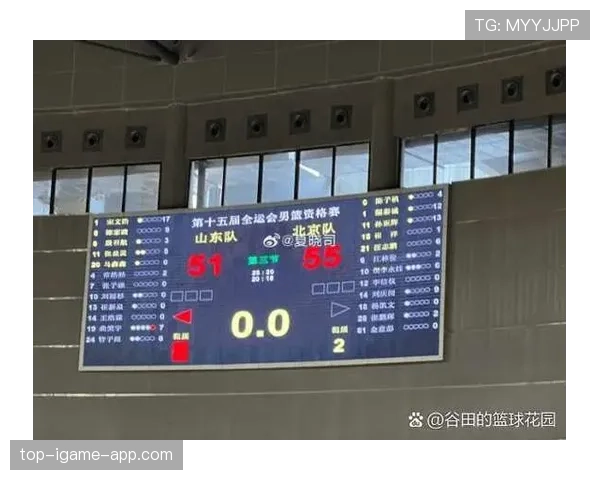 篮球比赛中犯规次数限制规则的具体规定与影响解析
